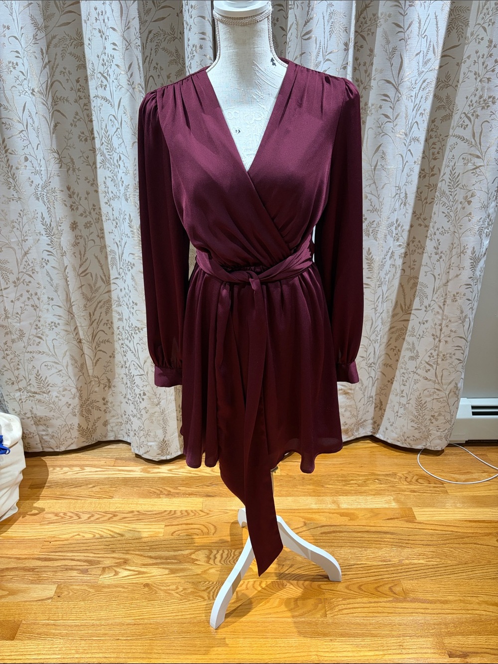 Express vintage Belted  Long Sleeve  Dress in Deep Wine - size Small